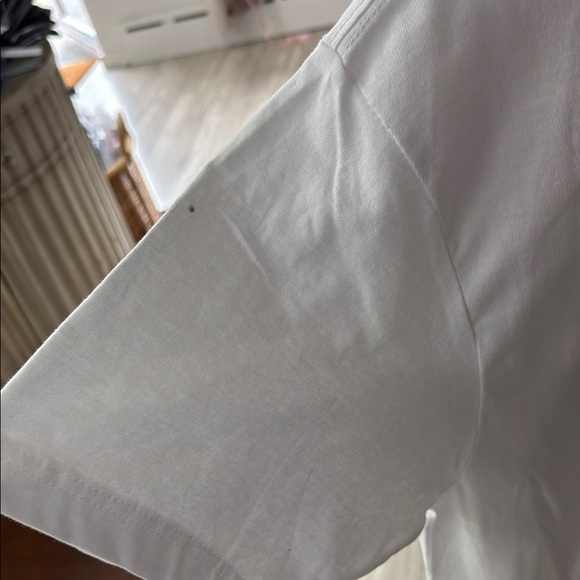 White Graphic T-Shirt with High Heel Design - Picture 4 of 4